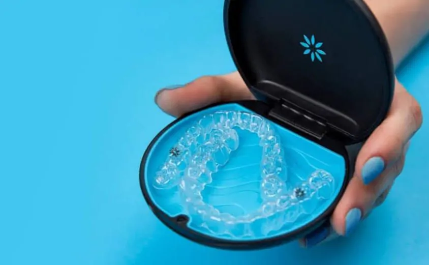 จัดฟันใส Invisalign